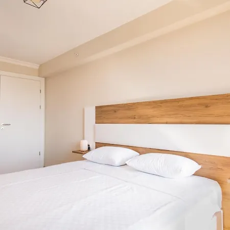 Emin Hotel apartamentowy 4*